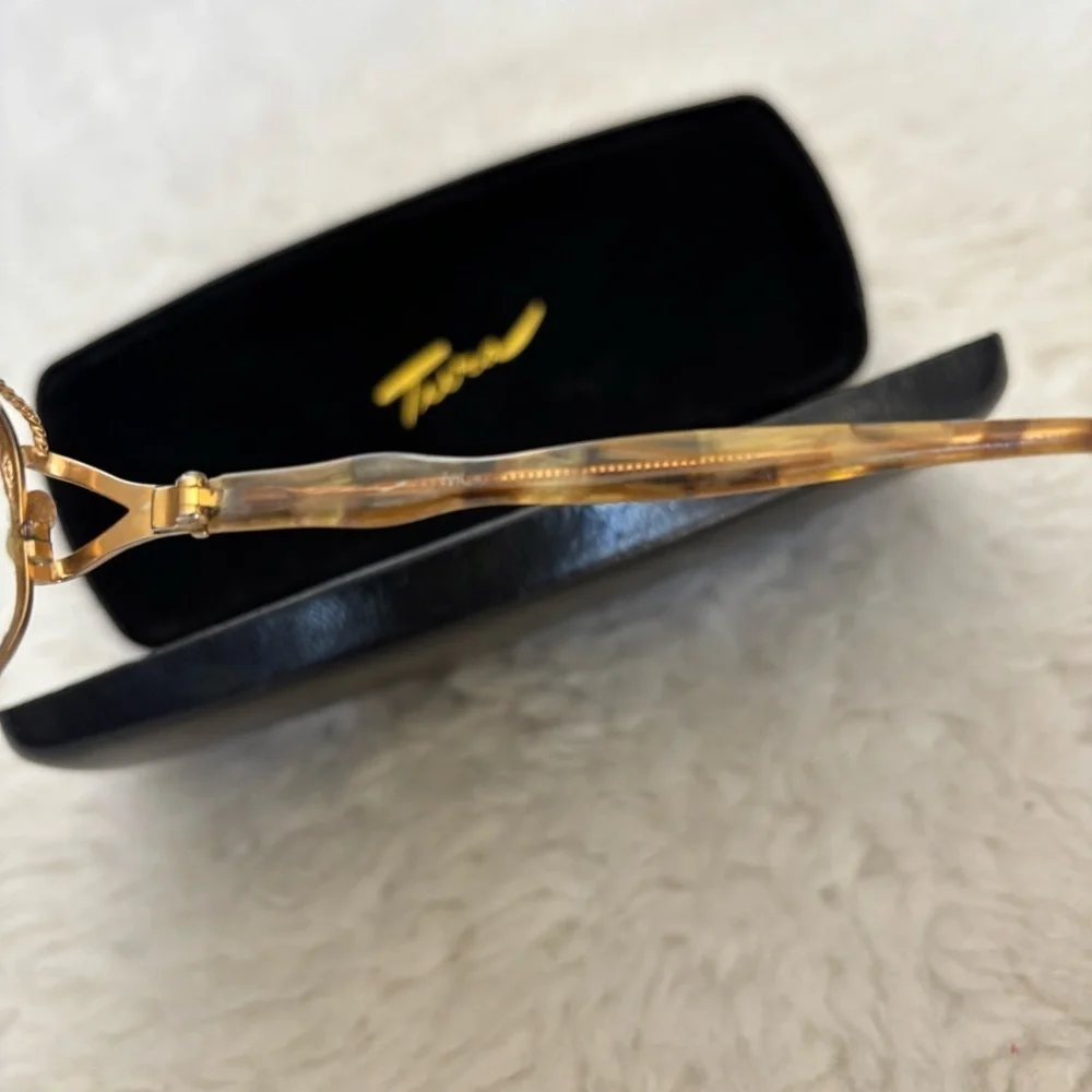 Tura Vintage Gold tone Eyeglasses Frame only w/ Case